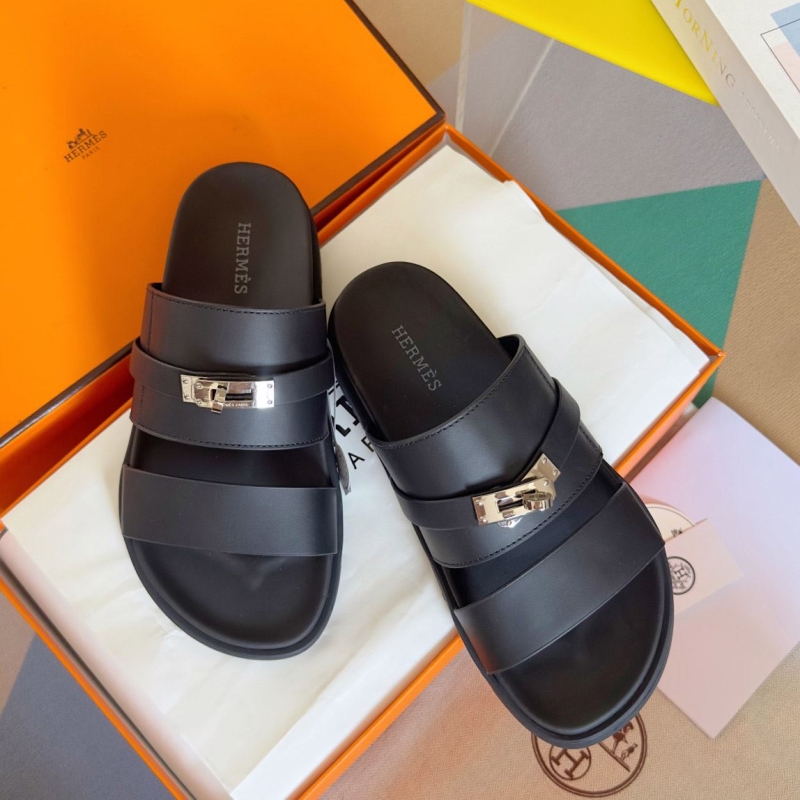 H**mes slippers